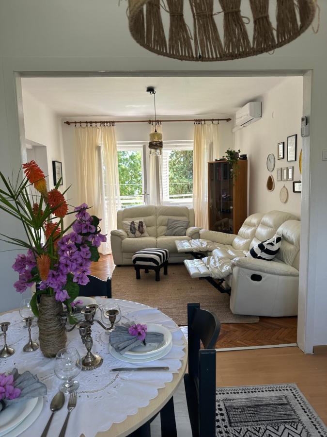 Cosy Family Apartment Marina Kastela Near Airport Exterior photo