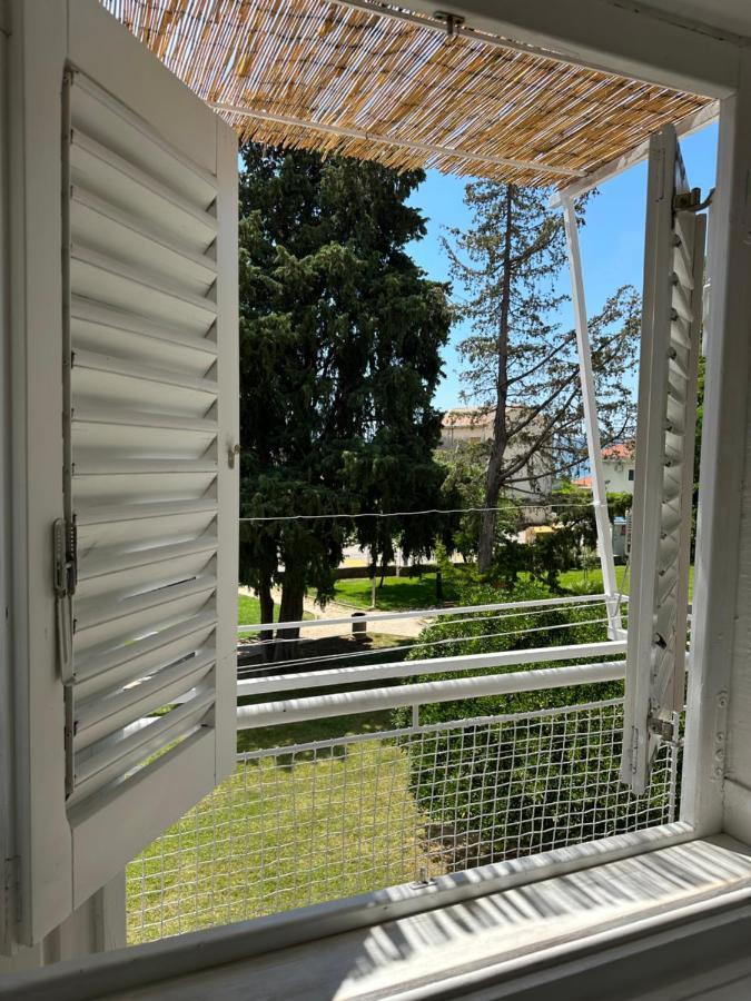 Cosy Family Apartment Marina Kastela Near Airport Exterior photo