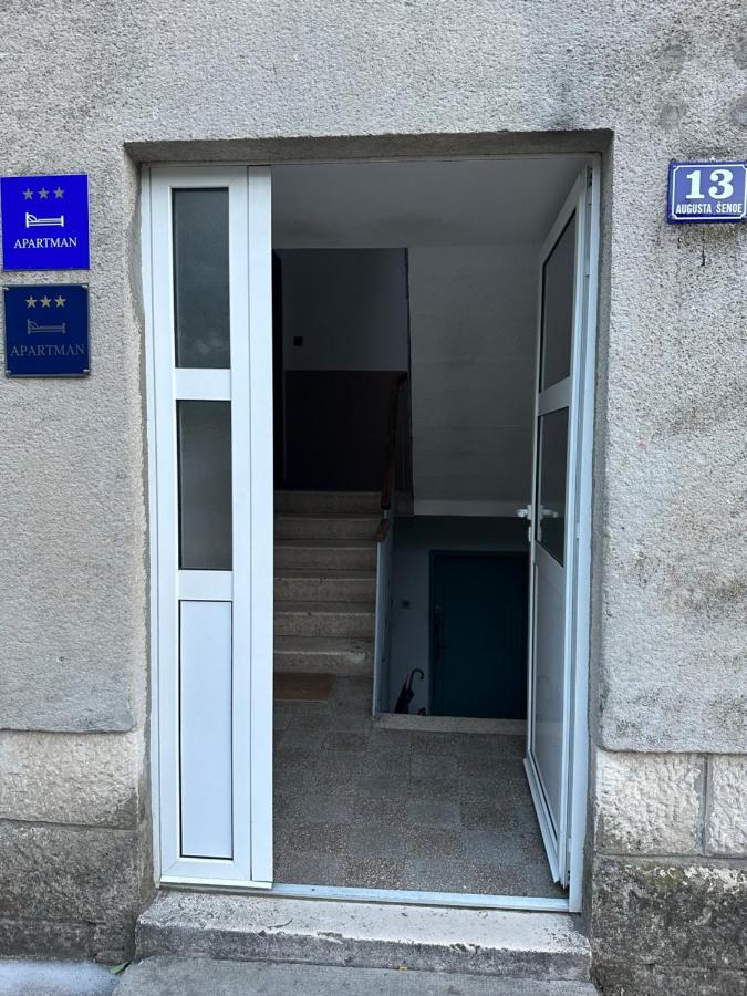 Cosy Family Apartment Marina Kastela Near Airport Exterior photo